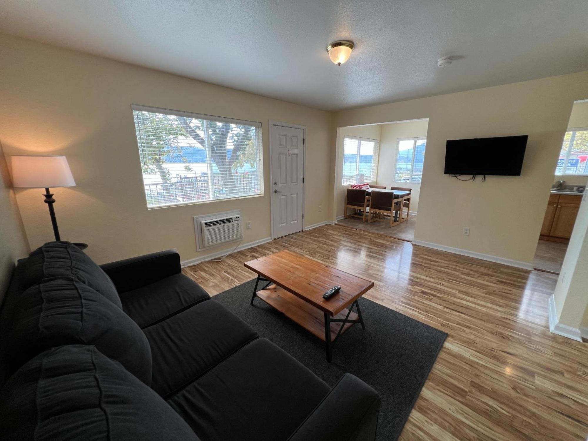 Clear Lake Cottages & Marina Clearlake Habitación foto